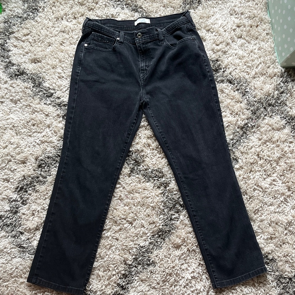 Levi's Women's Black Straight Leg Jeans